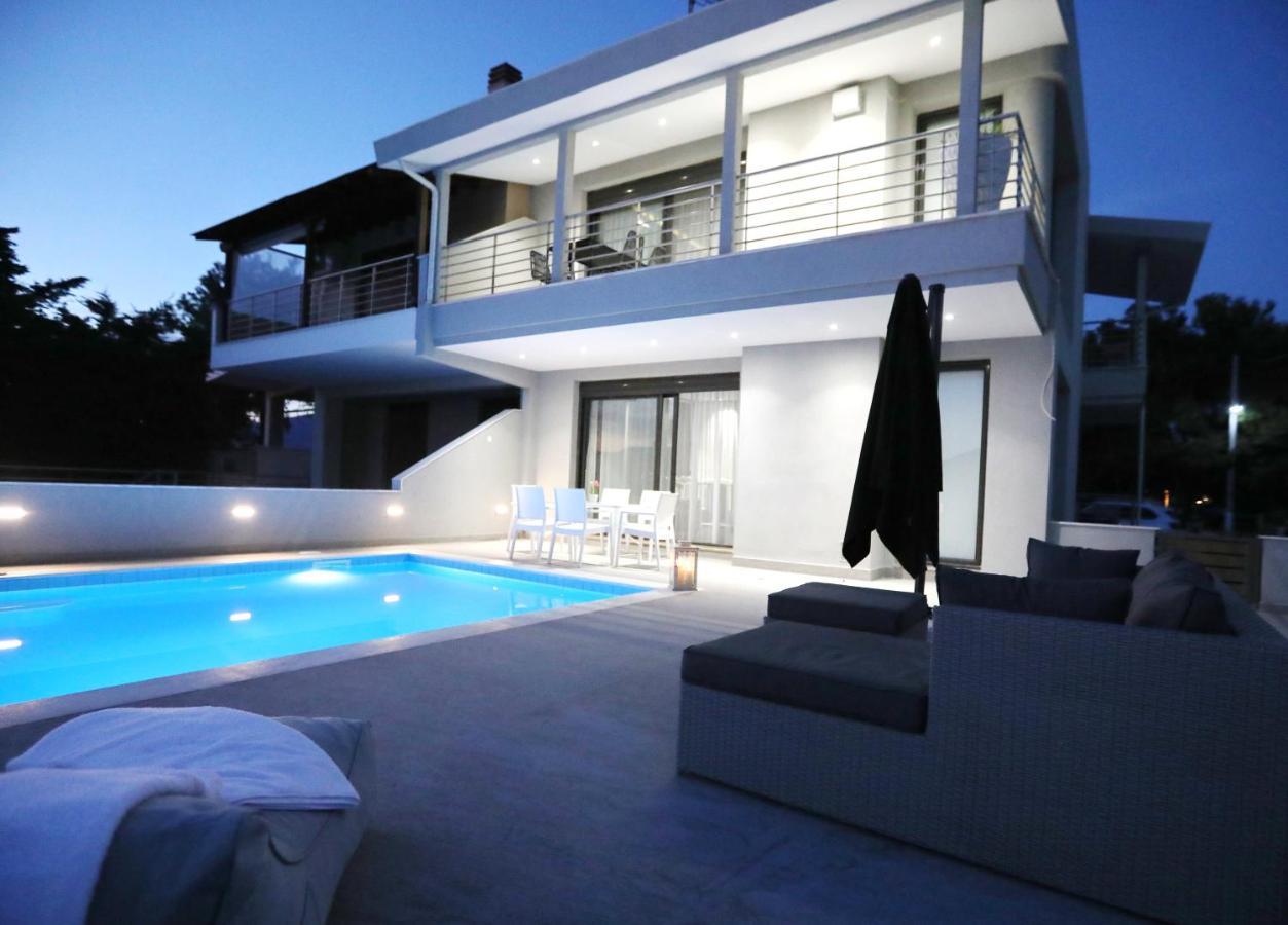 Heaven Horizon Villa Karianí المظهر الخارجي الصورة