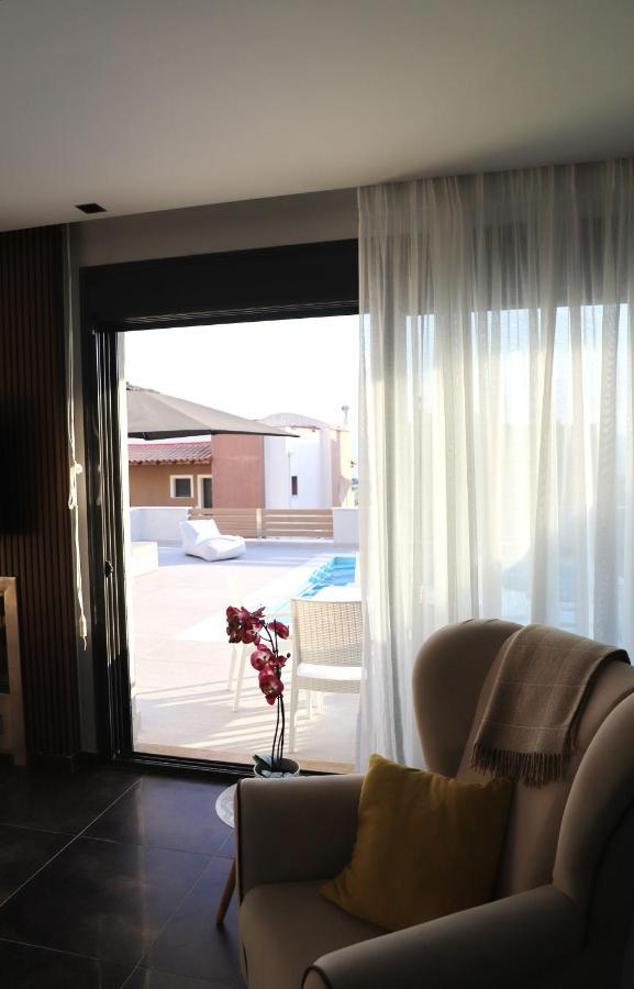 Heaven Horizon Villa Karianí المظهر الخارجي الصورة